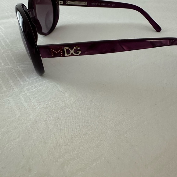 Madonna Dolce and Gabbana Sunglasses - Picture 3 of 5